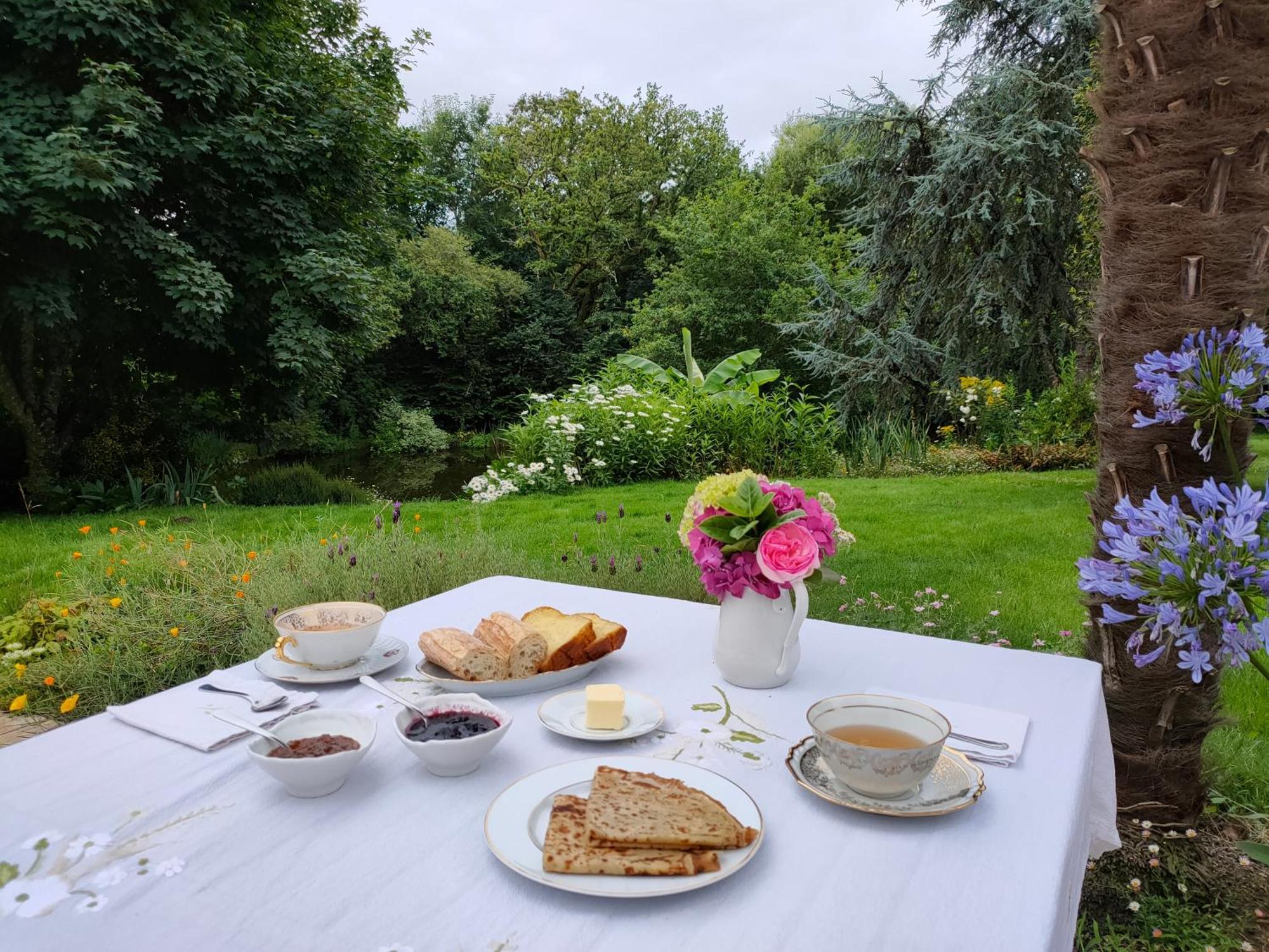 Chez Sophie Bed & Breakfast Plescop Bagian luar foto